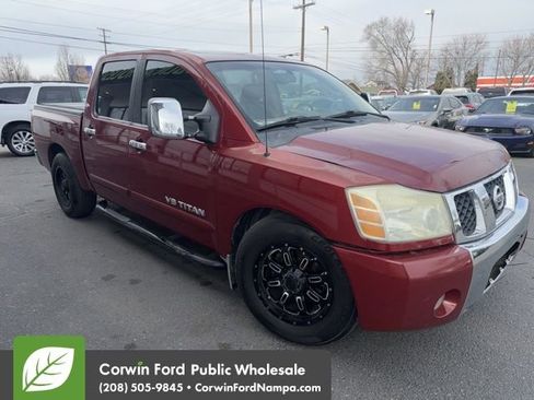 Used 2005 Nissan Titan LE w/ (U01) Nissan Navigation Pkg image 4