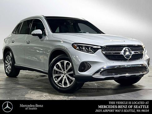 Certified 2025 Mercedes-Benz GLC 300 GLC 300 image 1