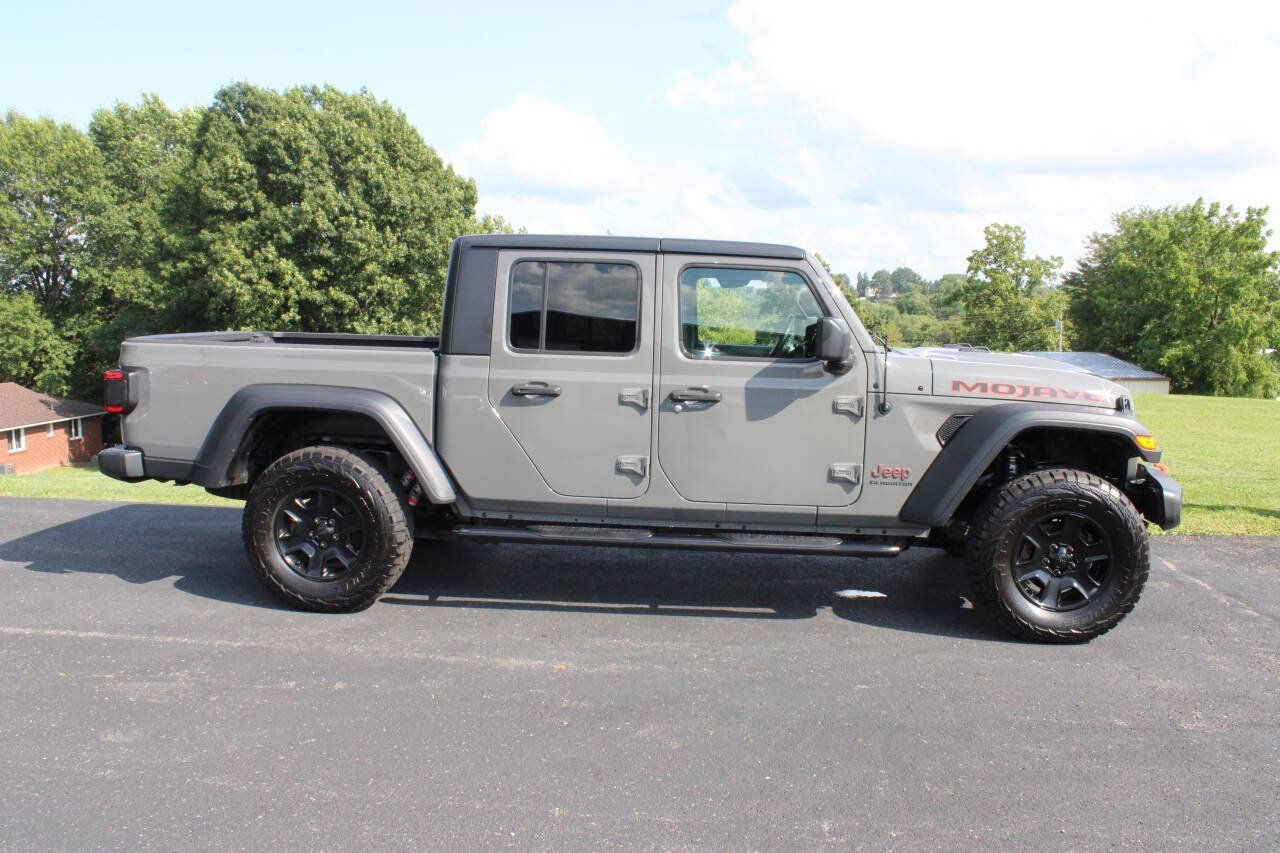 Used 2021 Jeep Gladiator Mojave AWD/4WD image 2
