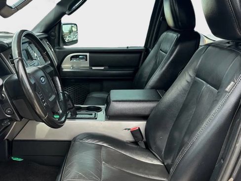 Used 2015 Ford Expedition XLT w/ Equipment Group 201A image 8