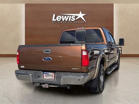 Used 2012 Ford F250 Lariat w/ Camper Pkg image 4