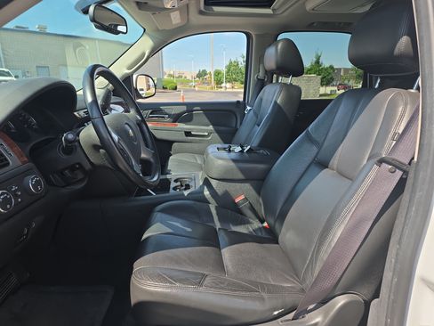 Used 2012 Chevrolet Tahoe LT AWD/4WD image 13
