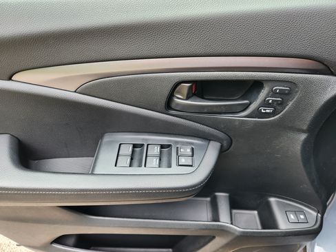 Certified 2023 Honda Passport EX-L image 17