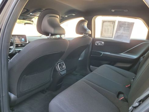 Used 2024 Hyundai Ioniq 6 SE RWD image 14