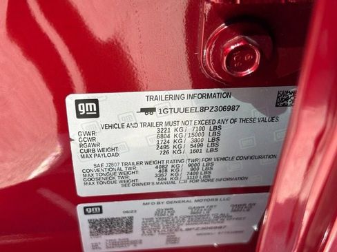 Used 2023 GMC Sierra 1500 AT4 w/ AT4 Premium Package image 25