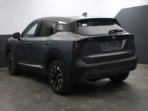 Certified 2025 Nissan Kicks SV image 6