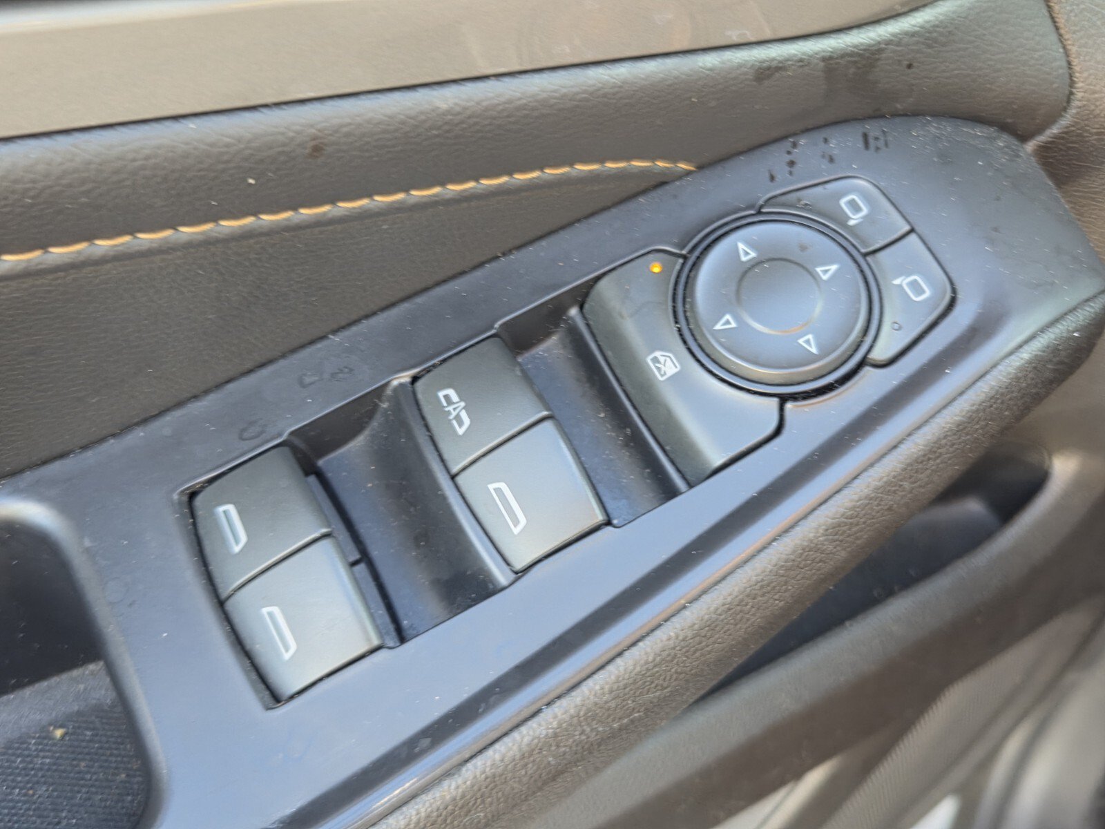 Certified 2021 Chevrolet Traverse LT FWD image 27