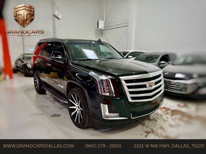 Used 2017 Cadillac Escalade Luxury