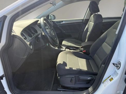 Used 2016 Volkswagen Golf S FWD image 14