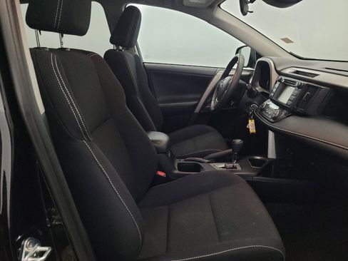 Used 2018 Toyota RAV4 XLE AWD/4WD image 21