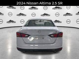 Used 2024 Nissan Altima 2.5 SR FWD image 3