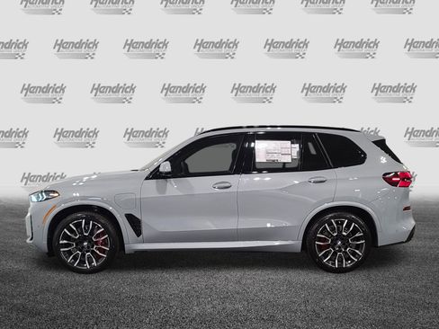 New 2026 BMW X5 xDrive50e w/ M Sport Package AWD/4WD image 5