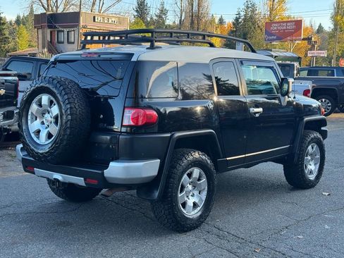 Used 2008 Toyota FJ Cruiser 4WD image 9