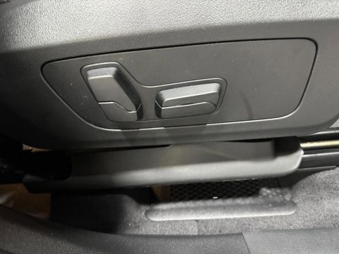 Used 2026 BMW X1 xDrive28i w/ Technology Package image 18