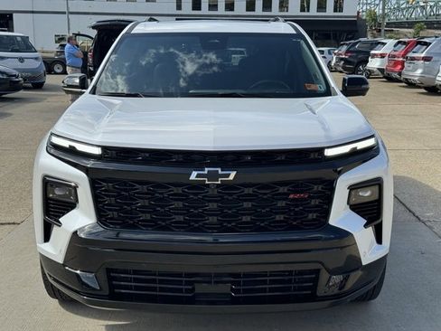 Certified 2024 Chevrolet Traverse RS w/ LPO, Floor Liner Package image 8