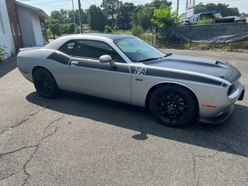 Used 2022 Dodge Challenger R/T Scat Pack w/ T/A Package image 23