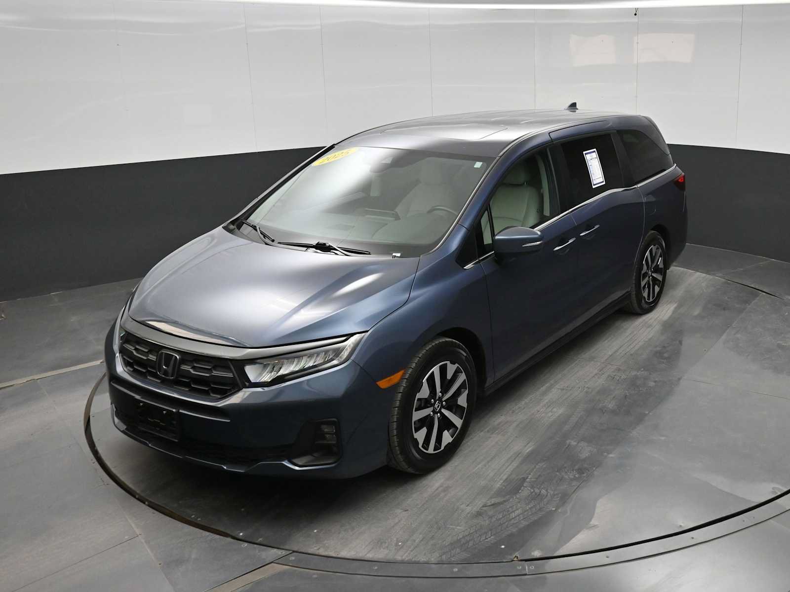 Used 2025 Honda Odyssey EX-L image 29
