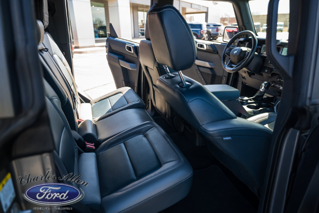 Used 2022 Ford Bronco Outer Banks AWD/4WD image 14