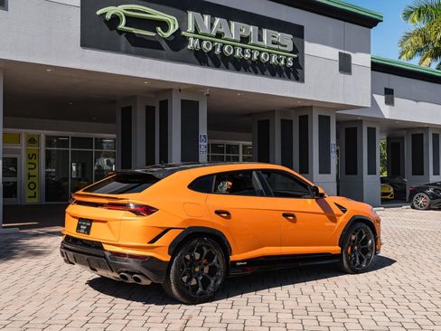 Used 2023 Lamborghini Urus Performante image 27