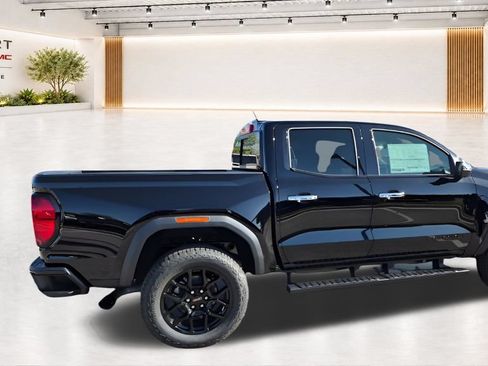 New 2026 GMC Canyon Denali w/ LPO, Denali Black Edition AWD/4WD image 13