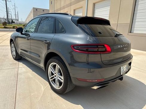 Used 2017 Porsche Macan AWD/4WD image 7