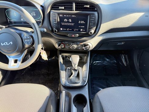 Used 2024 Kia Soul LX w/ Option Group 015 image 11