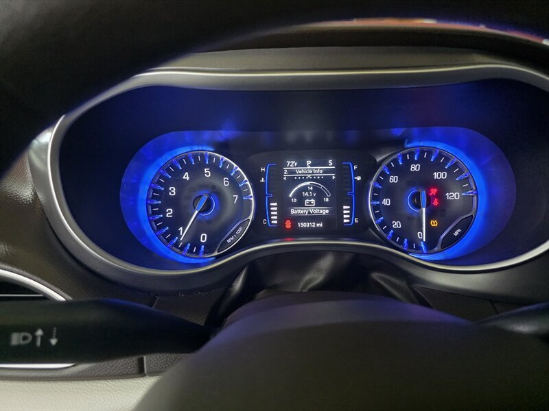 Used 2021 Chrysler Voyager LX FWD image 23