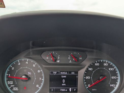 Used 2024 Chevrolet Equinox LS FWD image 12
