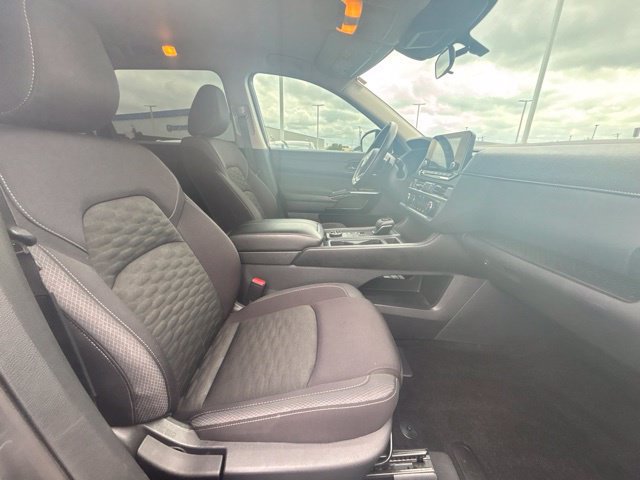 Used 2024 Nissan Pathfinder S AWD/4WD image 22