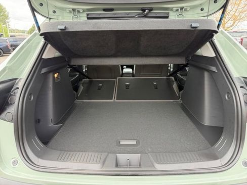 New 2026 Chevrolet Trax ACTIV FWD image 32