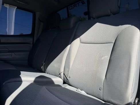 Used 2014 Toyota Tacoma PreRunner w/ TRD Sport Package RWD image 13