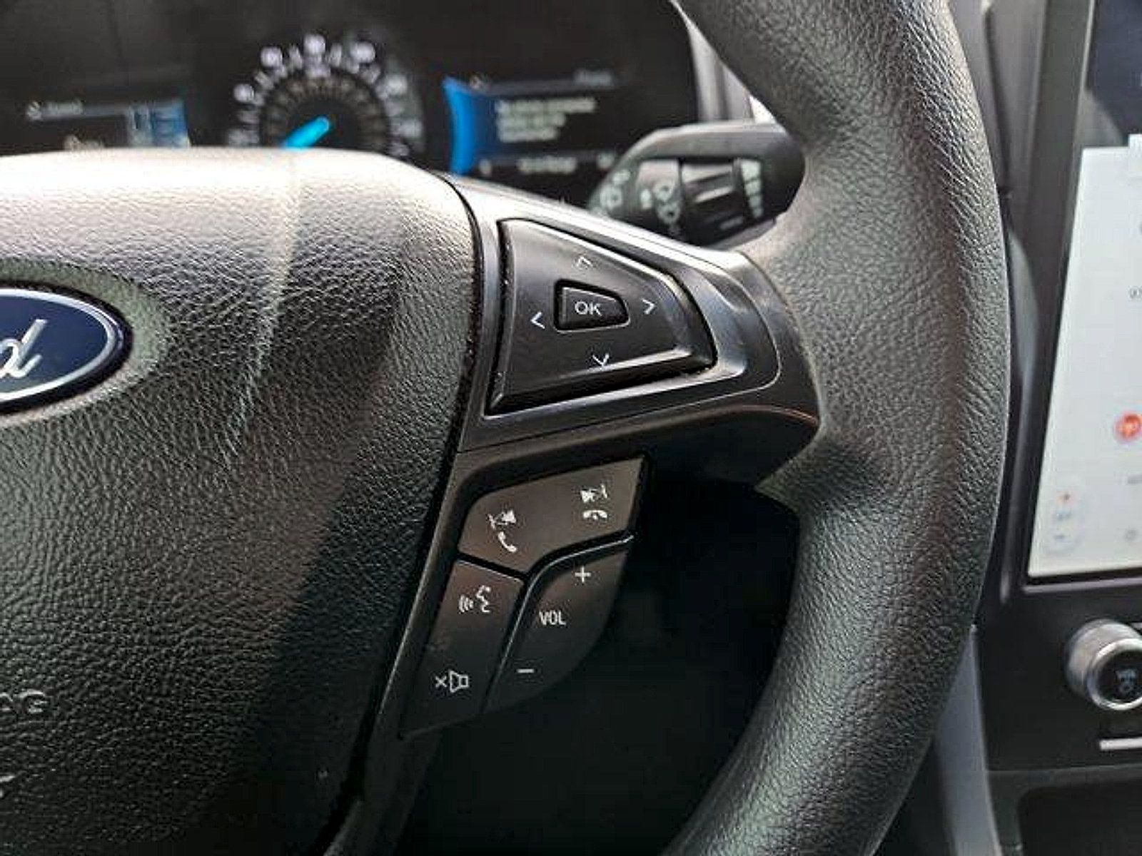 Used 2022 Ford Edge SE w/ Black Appearance Package AWD/4WD image 15