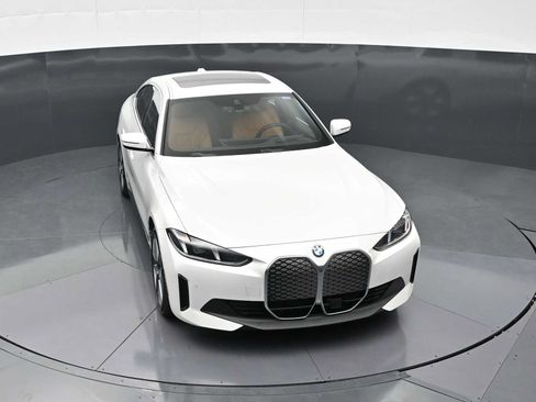 New 2026 BMW i4 xDrive40i w/ Premium Package AWD/4WD image 18