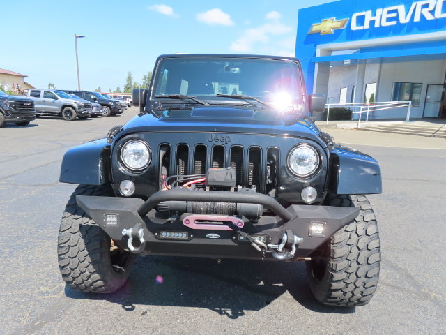 Used 2018 Jeep Wrangler Unlimited Sahara AWD/4WD image 2