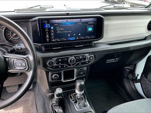 Used 2024 Jeep Wrangler Sport AWD/4WD image 9