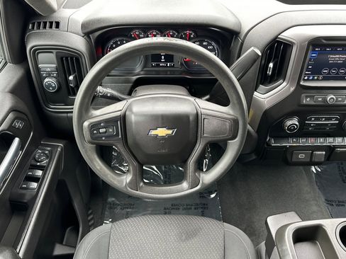 Used 2020 Chevrolet Silverado 1500 Custom w/ Custom Value Package image 14