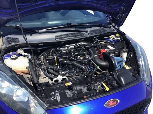 Used 2015 Ford Fiesta ST FWD image 11