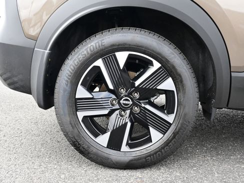 New 2026 Nissan Kicks SV w/ SV Premium Package image 9