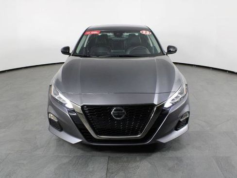 Certified 2022 Nissan Altima 2.5 SR image 13