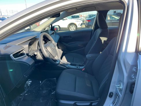 Used 2025 Toyota Corolla LE image 26