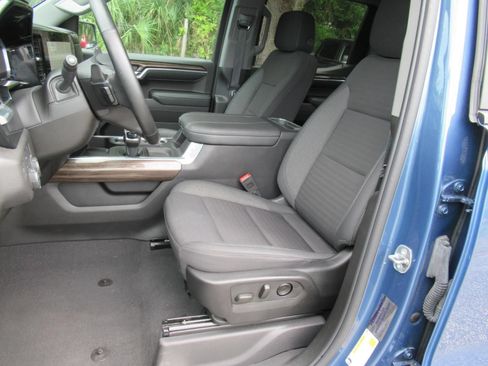 Used 2024 Chevrolet Silverado 1500 RST w/ Convenience Package II AWD/4WD image 18