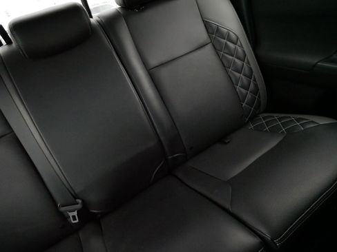 Used 2019 Toyota Tacoma TRD Sport AWD/4WD image 14