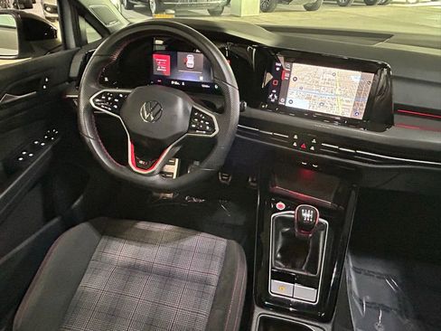 Used 2024 Volkswagen GTI SE image 9