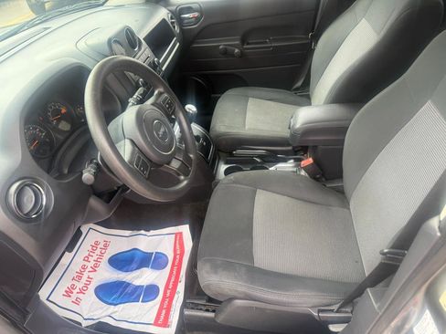 Used 2014 Jeep Patriot Sport image 16