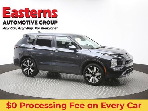 Used 2025 Mitsubishi Outlander SE FWD image 48