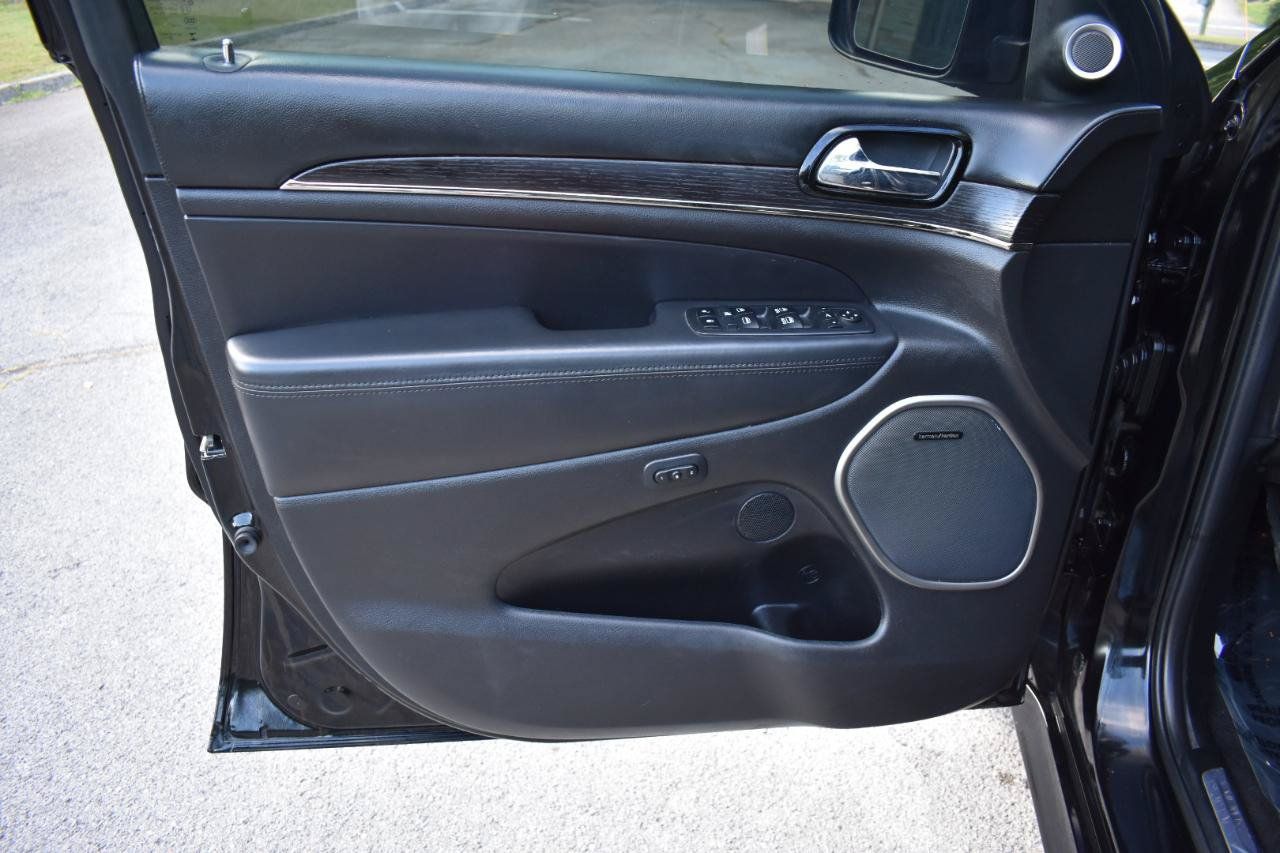 Used 2019 Jeep Grand Cherokee High Altitude AWD/4WD image 16