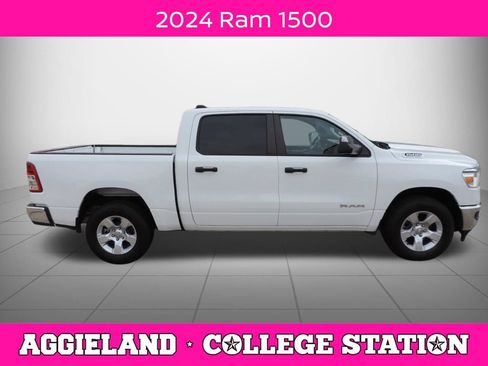 Used 2024 RAM 1500 Big Horn w/ Trailer Tow Group AWD/4WD image 2