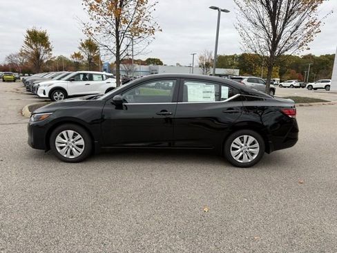 New 2025 Nissan Sentra S image 8