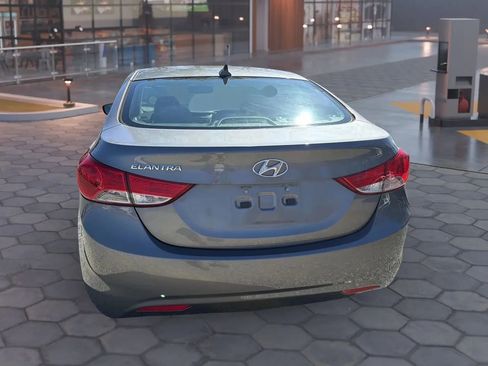 Used 2012 Hyundai Elantra GLS w/ Preferred Pkg 3 image 9