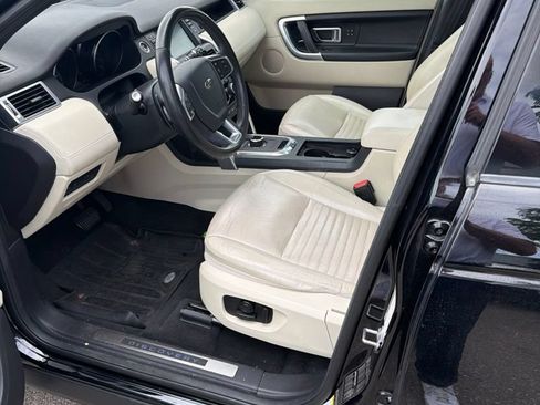 Used 2018 Land Rover Discovery Sport HSE Luxury AWD/4WD image 18